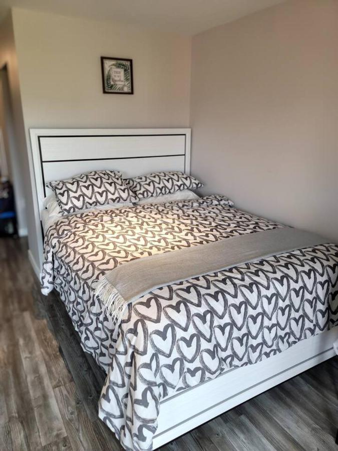 Cozy Private Suite Winnipeg Bagian luar foto